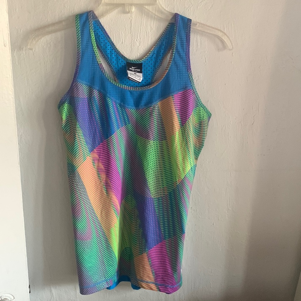 Nike running top